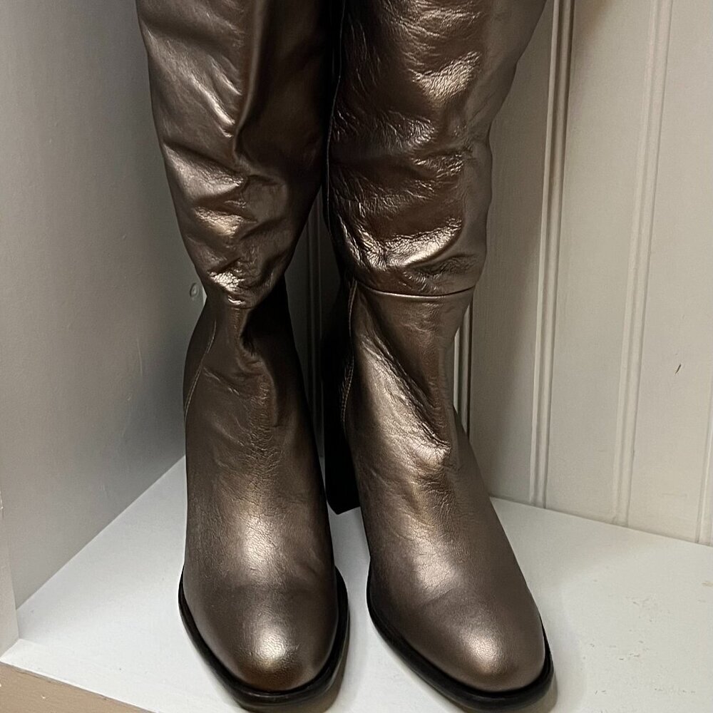 Free People Grayson Women's Leather Knee High Boots with Block Heel in Bronze 39